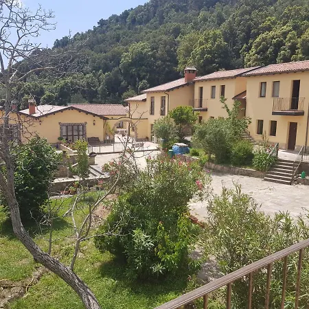Hotel Retreat Village Benessere - Il Borgo Dei Carbonai 3*
